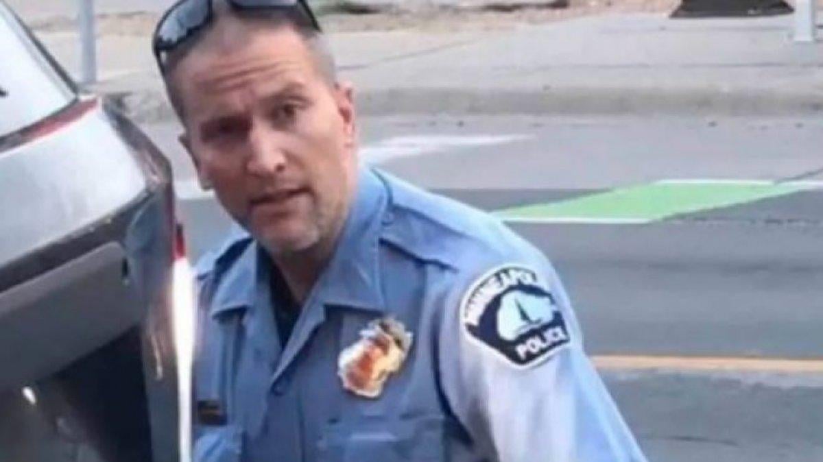 Siyahi ABD'liyi öldüren polis memurunun dosyası