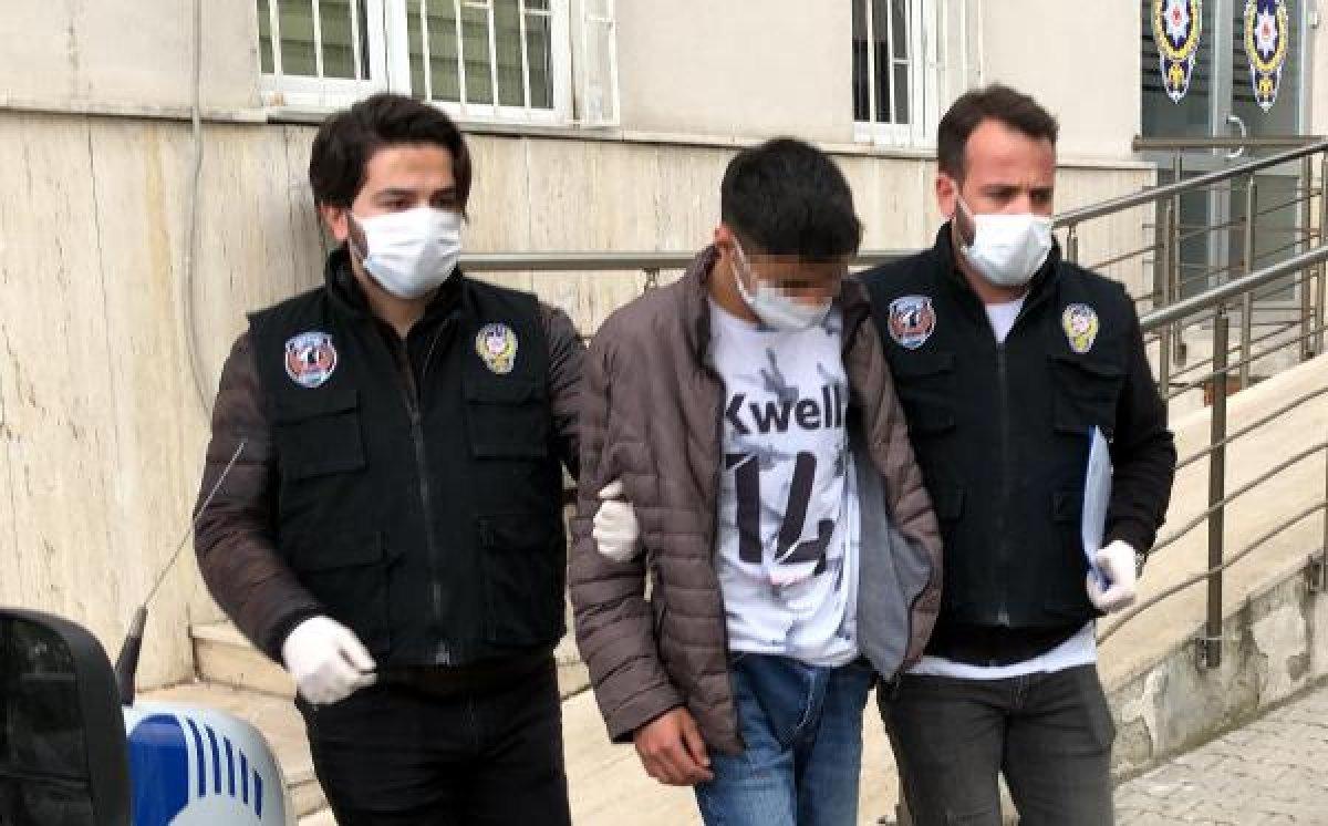 Avcılar'da gençlerin kavgasında kan aktı: 1 yaralı