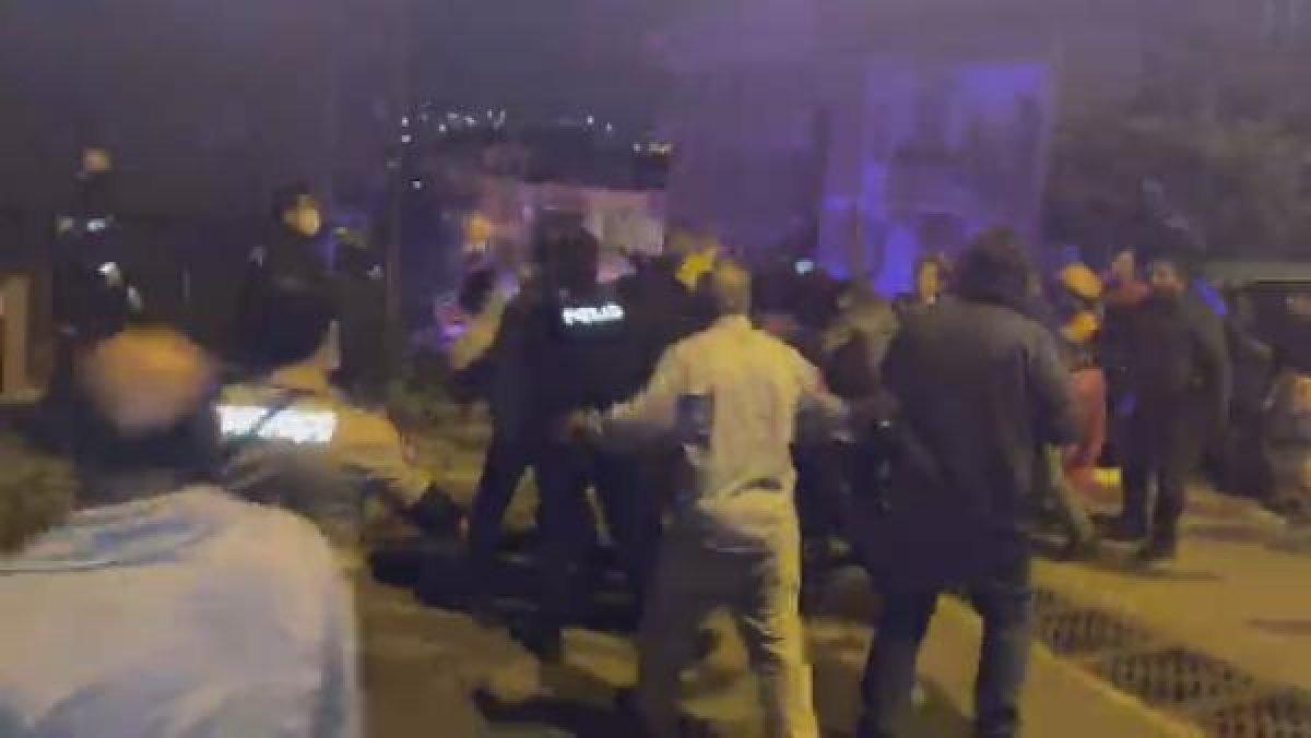 Nişan atan çiftin aileleri sopalı bıçaklı kavga etti