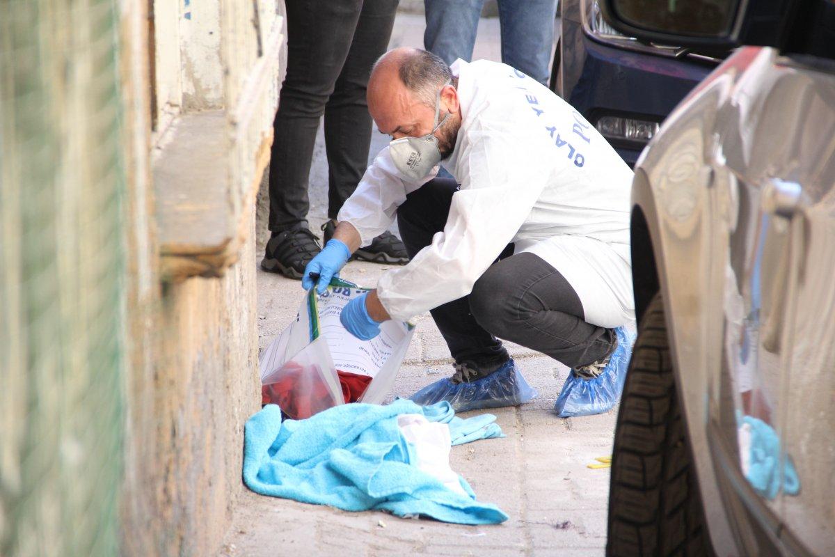 Diyarbakır'da saldırıya uğrayan polis şehit oldu