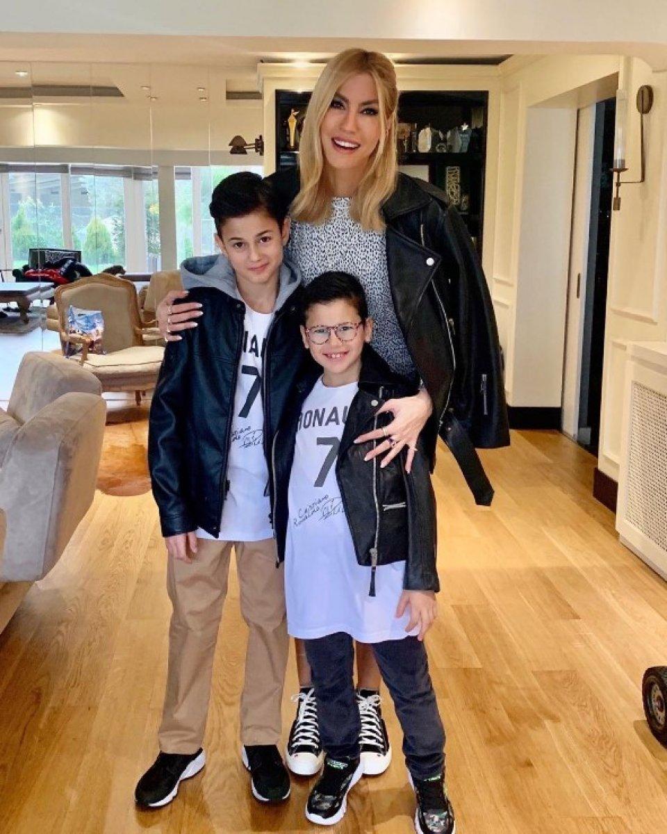 Çağla Şıkel, villasını satıyor