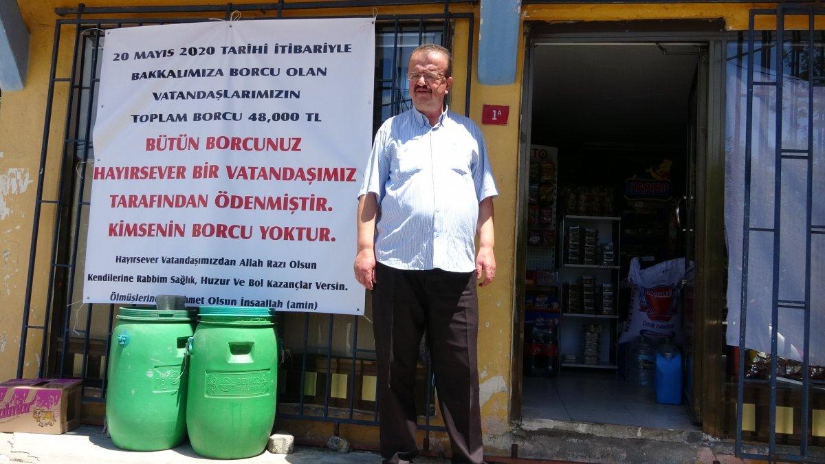 Hayırsever, mahallelinin 20 yıllık veresiye borcunu ödedi