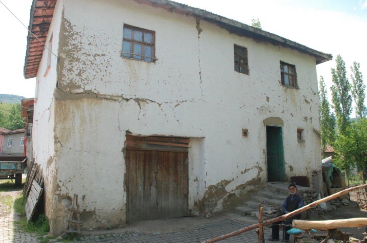 Tokat'ta yaşlı adamın 17 bin lirası çalındı