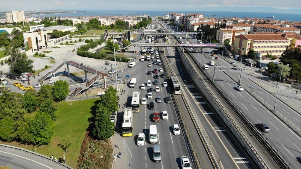 Korona sonrası İstanbul trafiği böyle görüntülendi