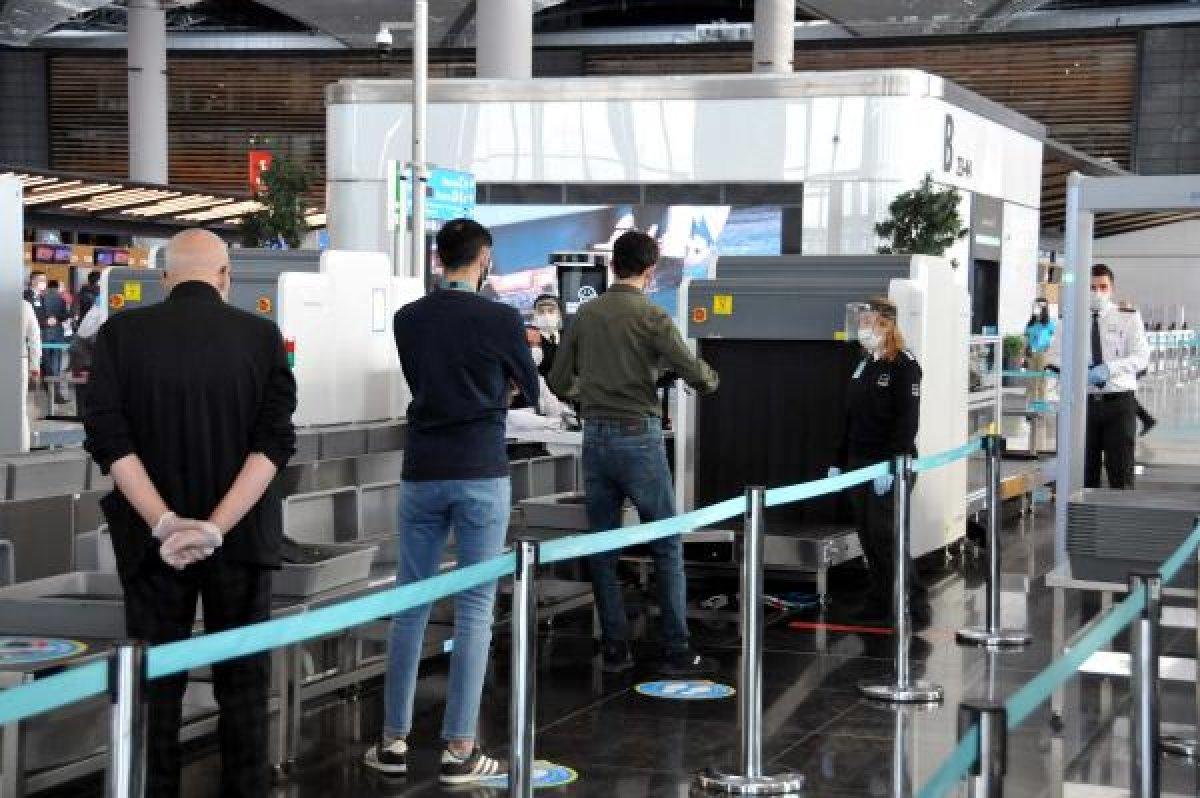 Yeni normalde ilk uçuş İstanbul'dan Ankara'ya yapıldı