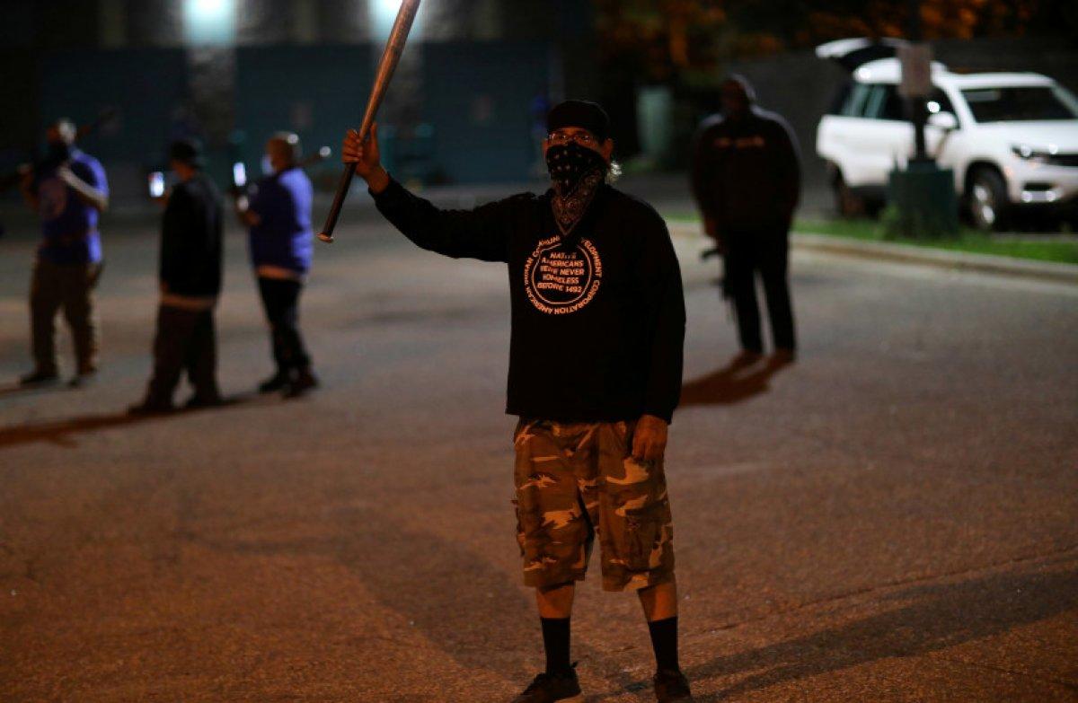 ABD yönetimi, şiddetli gösteriler için dış güçleri suçladı