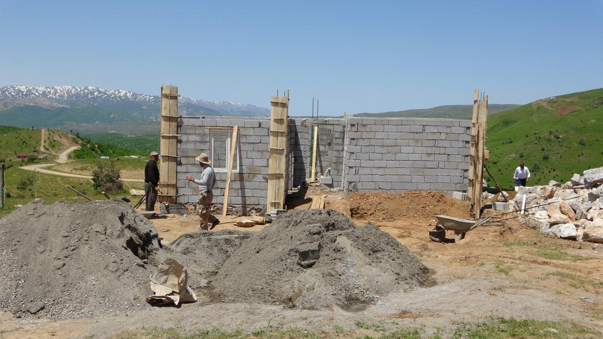 Terörden arındırılan köylerine 27 yıl sonra döndüler