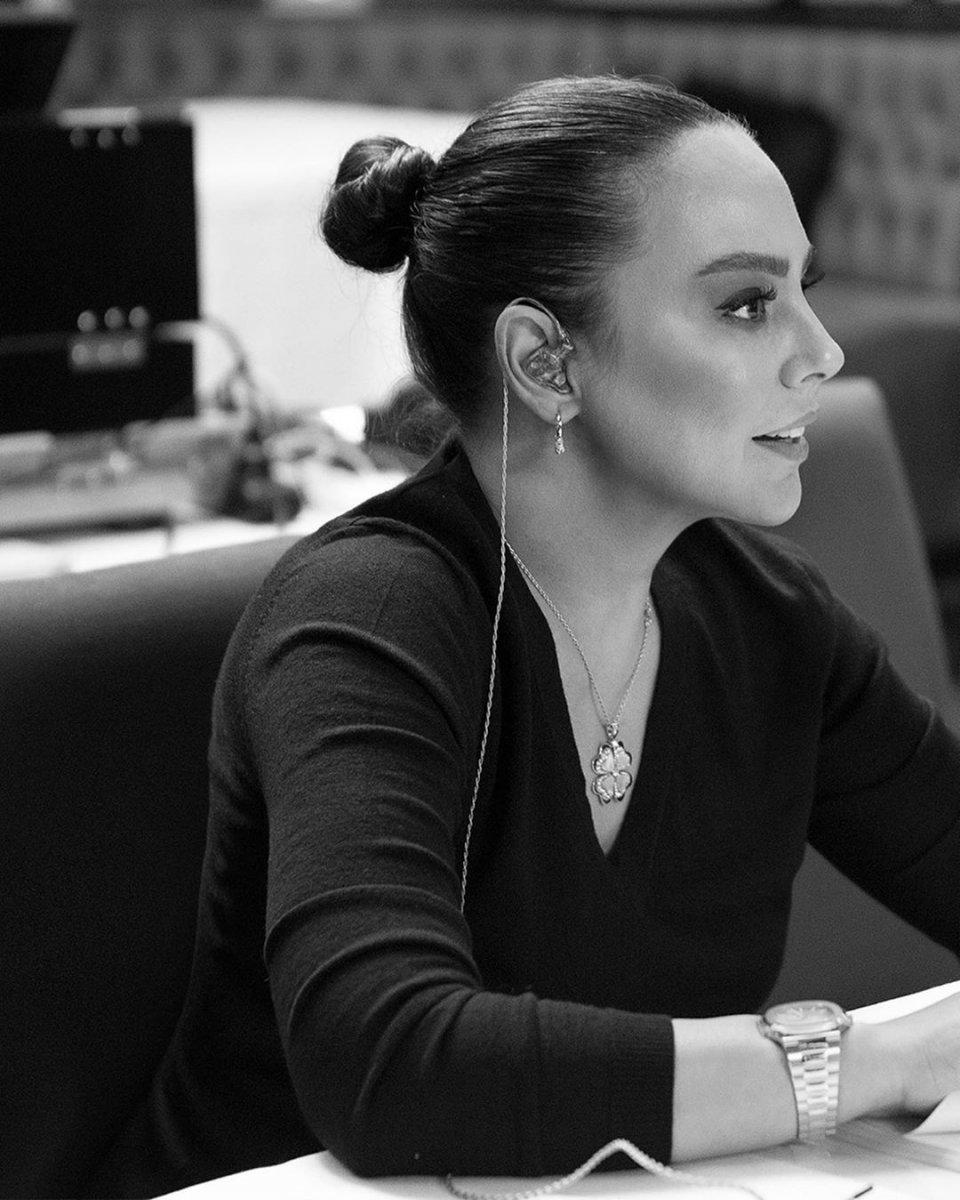 Ebru Gündeş'in saati 700 bin TL