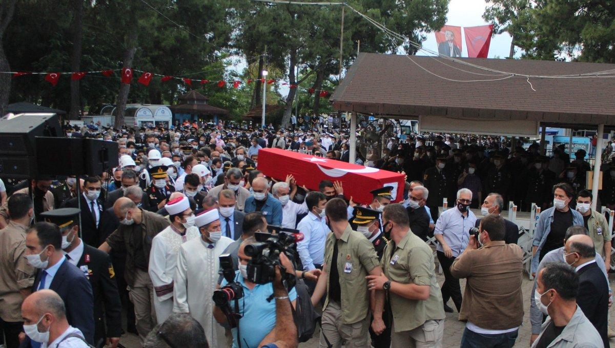 Şehit Celal Özcan son yolculuğuna uğurlandı