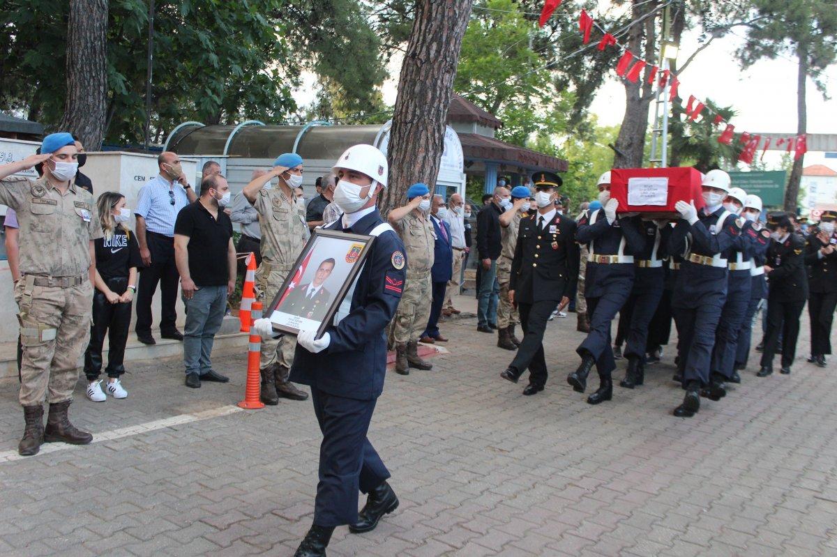Şehit Celal Özcan son yolculuğuna uğurlandı