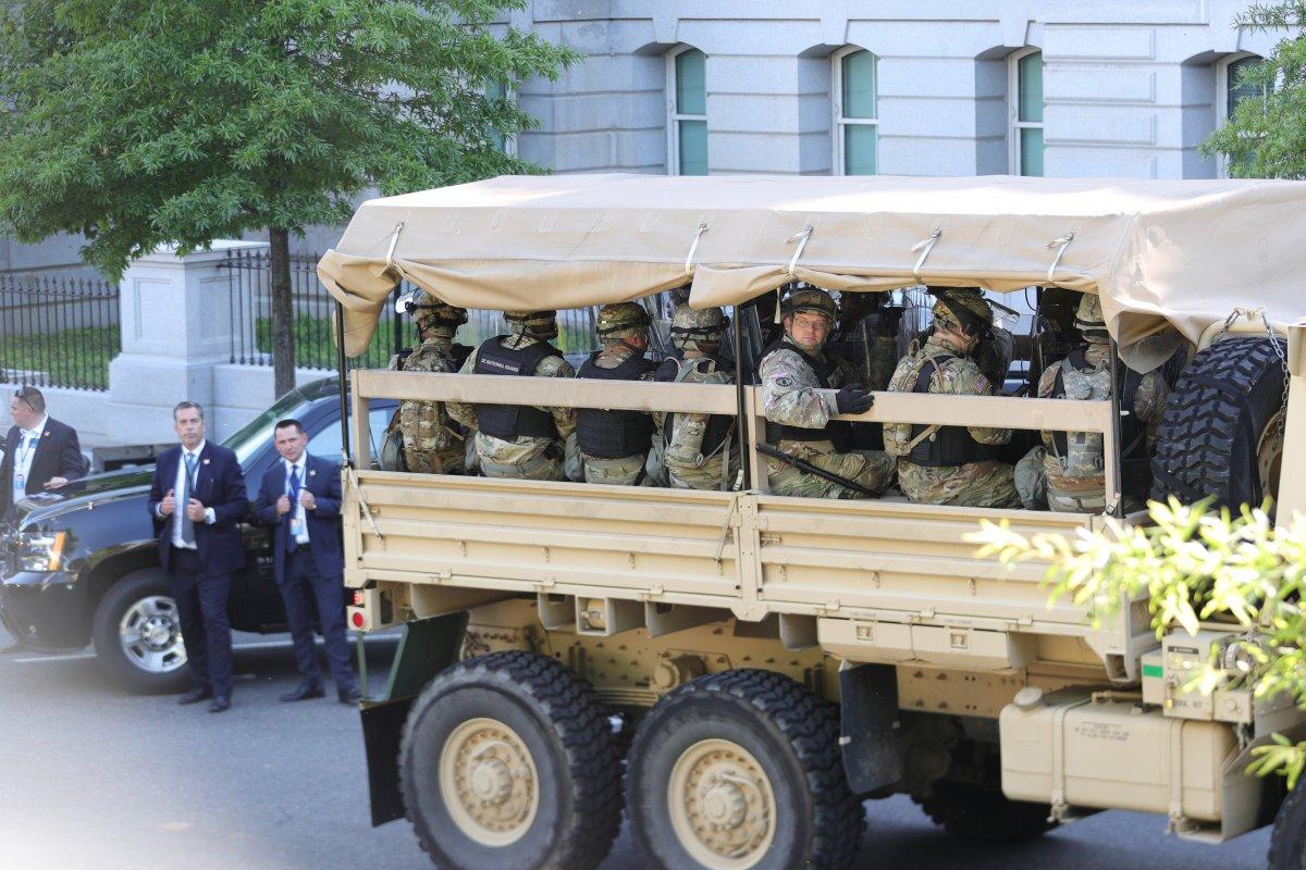 Beyaz Saray çevresine asker sevkiyatı