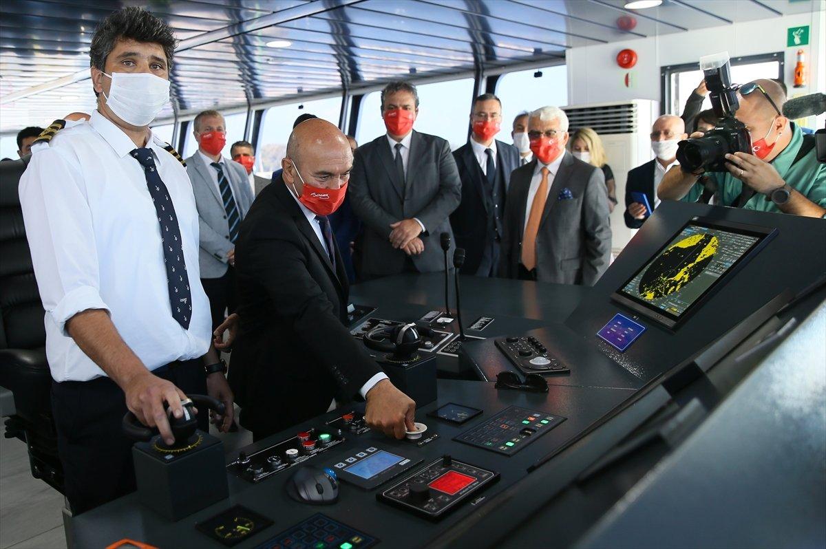 Tunç Soyer'in Atatürk imzalı maskesi