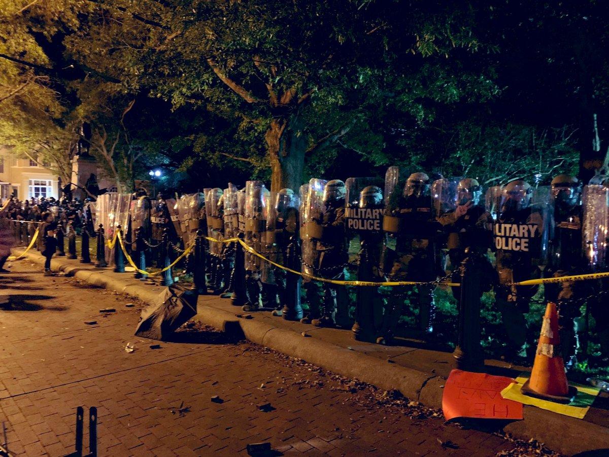 Beyaz Saray çevresine asker sevkiyatı