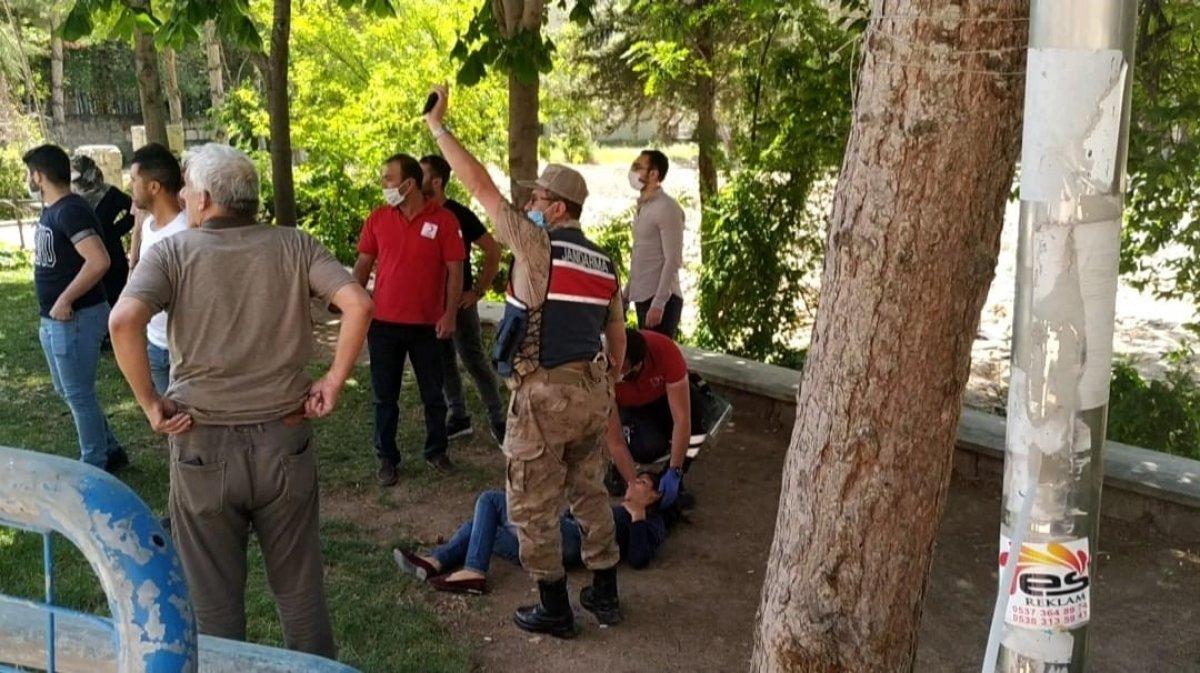 Elazığ'da kadını darbeden şahıs, anında yakalandı