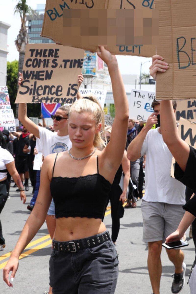 ABD'de ünlüler Floyd için protesto gösterilerinde