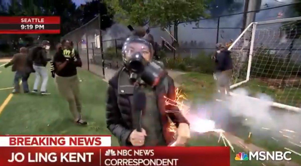 NBC News muhabiri, canlı yayında fişekle vuruldu