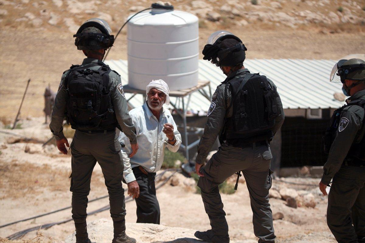 İsrail askerleri, Filistinlilere ait 16 yapıyı yıktı