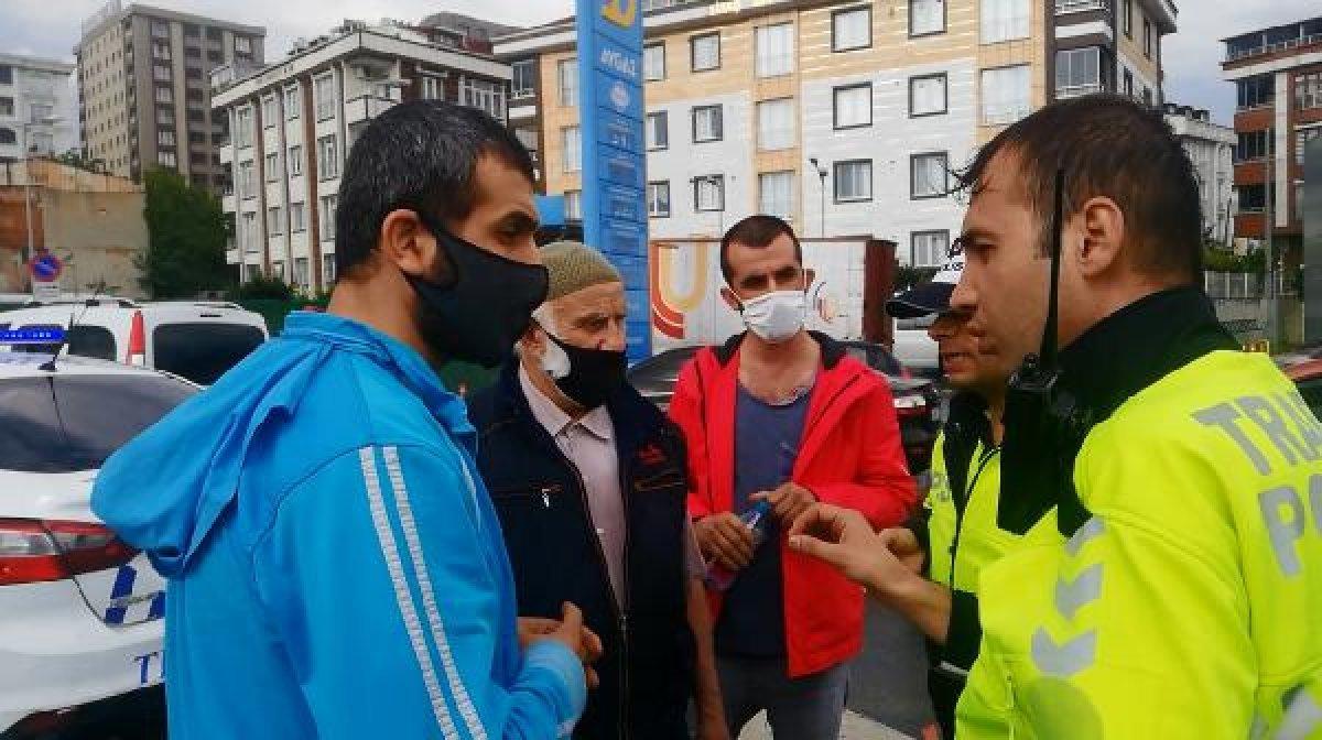 Sultangazi'de minibüs kadına çarptı, 20 metre sürükledi