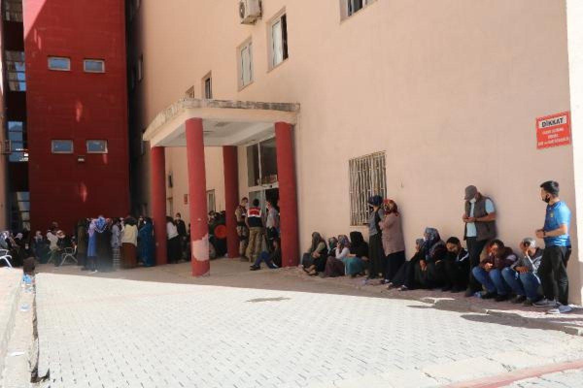 Hakkari'de eski muhtarın kardeşi öldürüldü