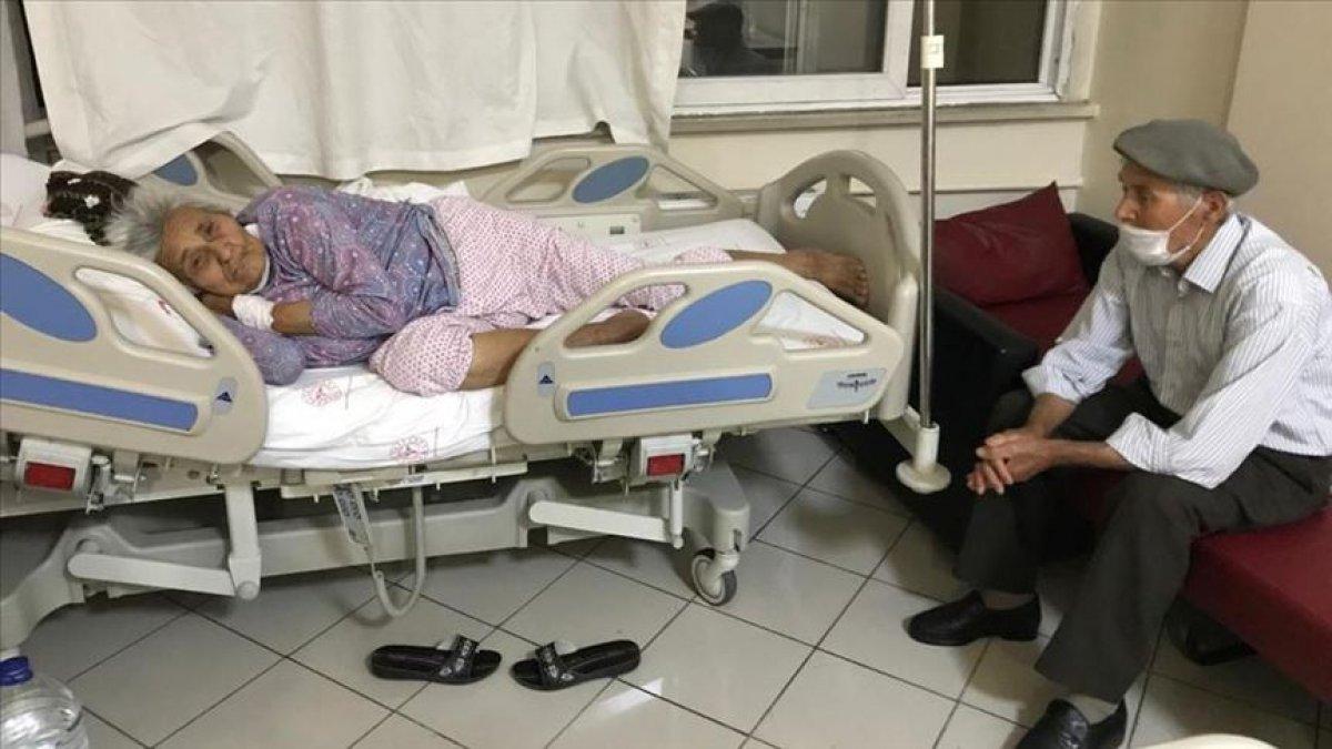 Yeni nesile örnek: Yarım asırlık eşe vefa