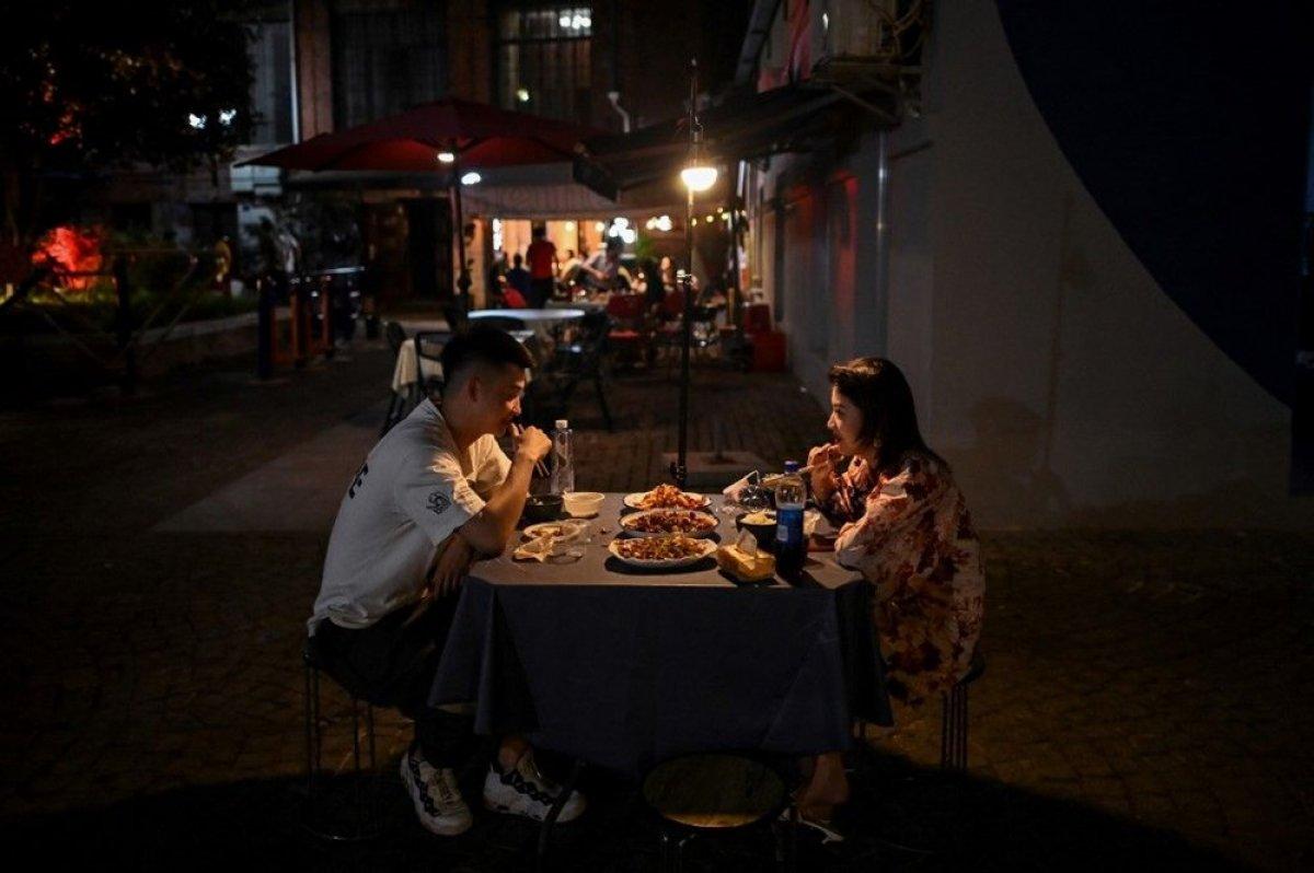 Salgının yayıldığı Vuhan'da hayat normale döndü