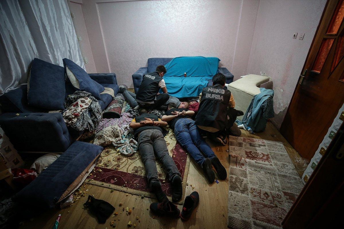 Bursa'da 2 bin 500 polisten asayiş operasyonu