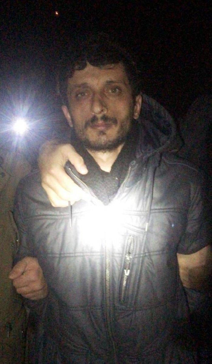 Trabzon'da muhtarın akrabası tarafından vurulma anı