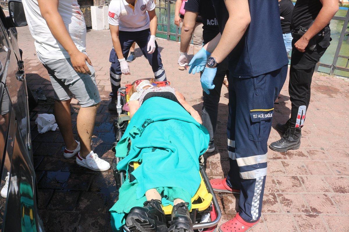 Adana'da iki araç çarpıştı: 4 yaralı