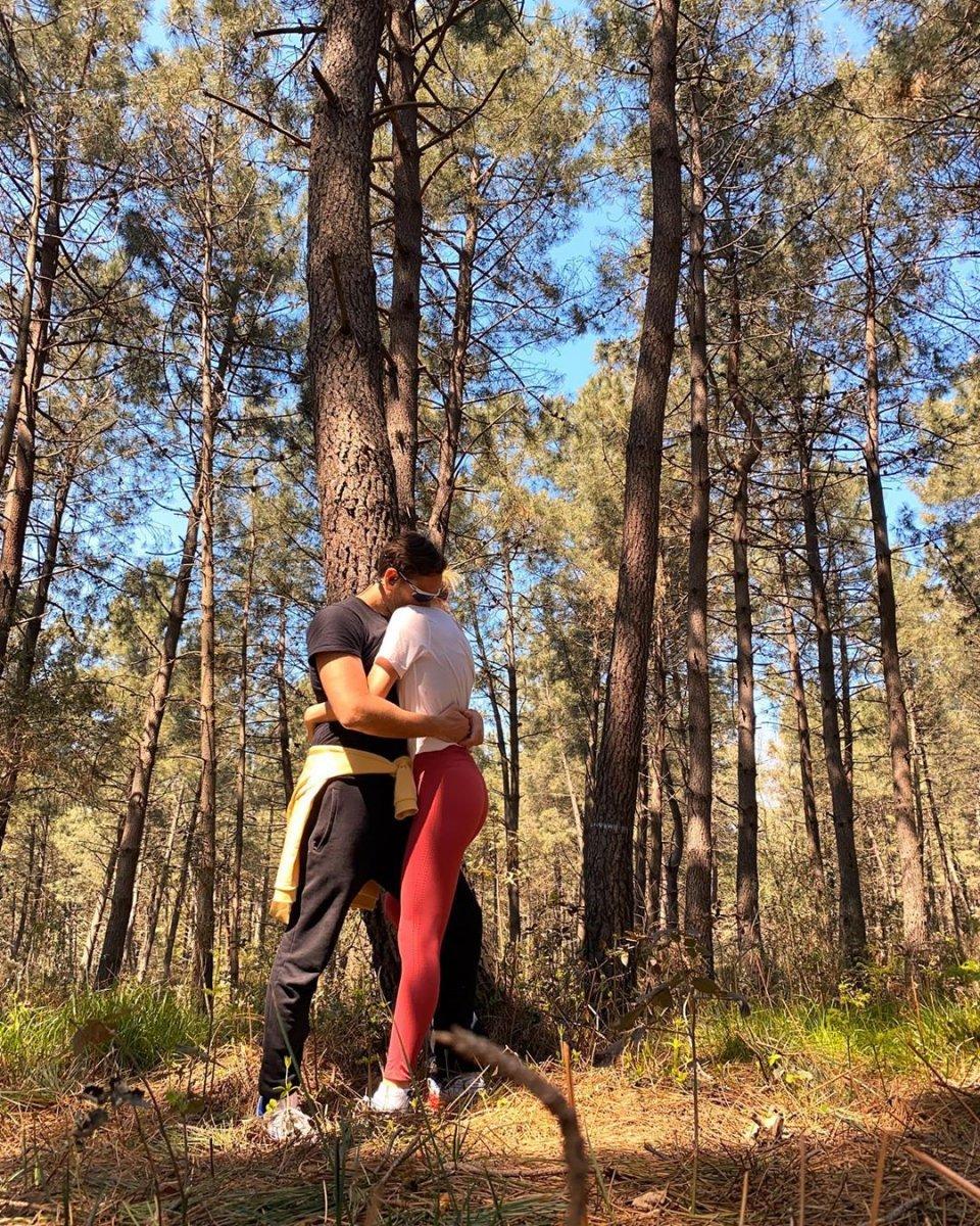 Şeyma Subaşı, DJ sevgilisiyle Çeşme'de