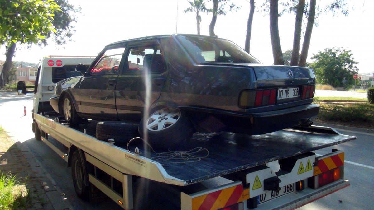 Antalya'da kaza yapan alkollü sürücü yakalandı