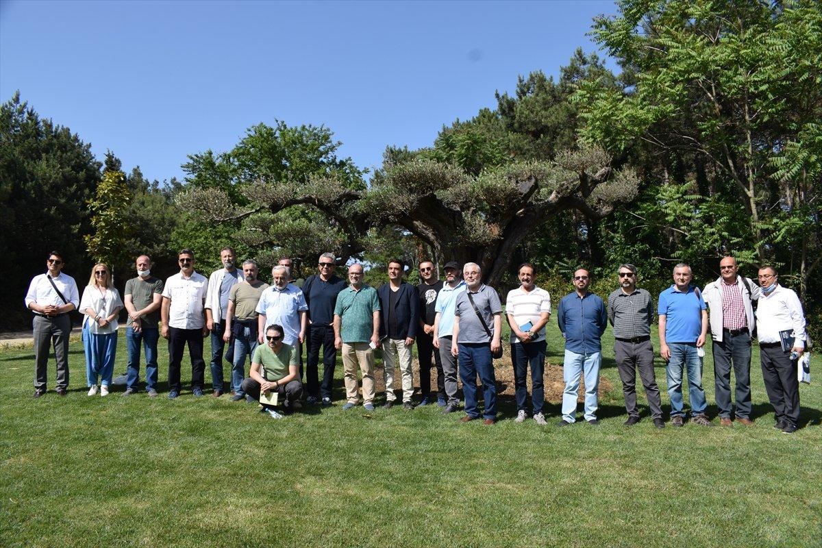 Şair Cahit Zarifoğlu, mezarında şiirleriyle anıldı