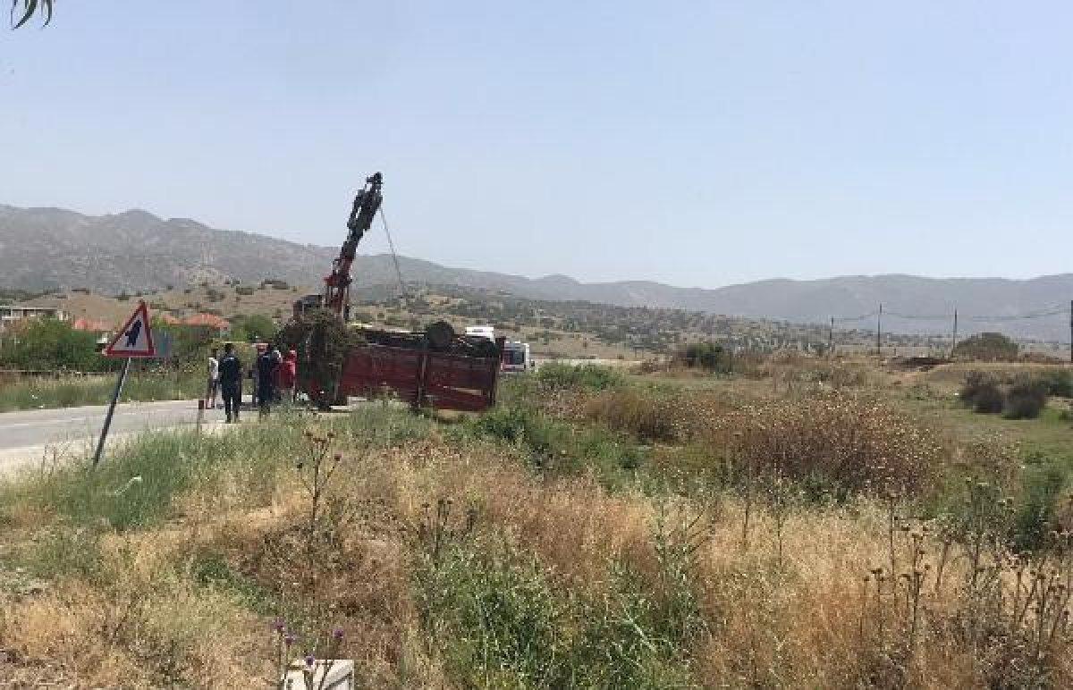 Aydın'da kamyon şarampole yuvarlandı: 2 ölü 8 yaralı