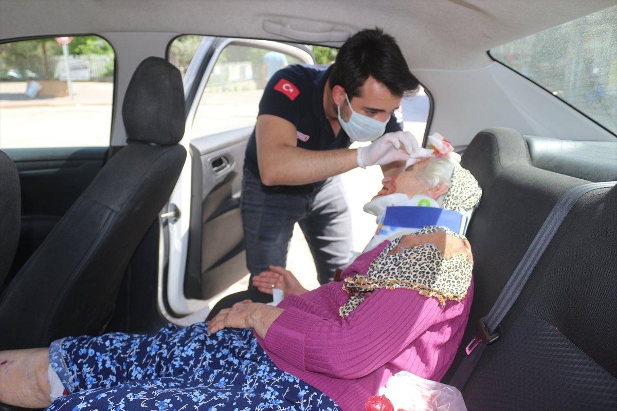 Adana'da iki araç çarpıştı: 4 yaralı