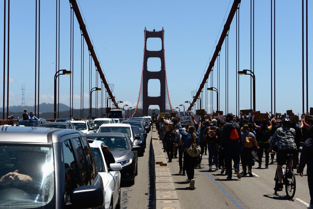 Dünya genelinde Floyd gösterileri devam ediyor