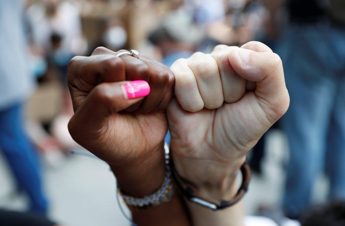 Dünya genelinde Floyd gösterileri devam ediyor