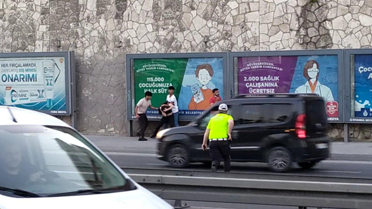 Bakırköy sahilinde, tuvalet sırasında kavga çıktı