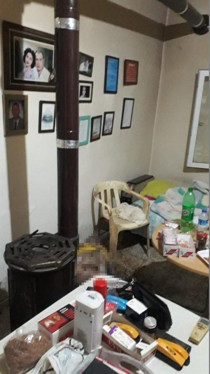 Yalnız yaşayan adam, evinde yanarak ölmüş olarak bulundu