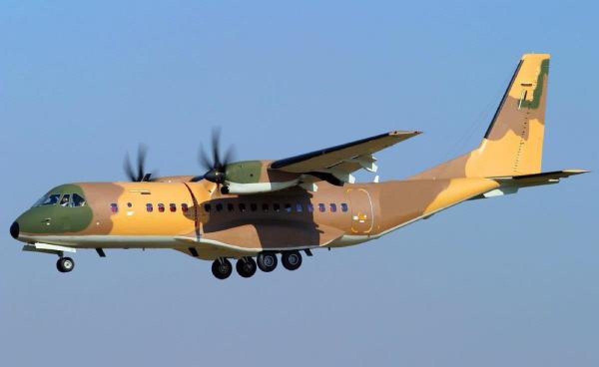 Savaş uçakları internetten satışa çıkarılıyor