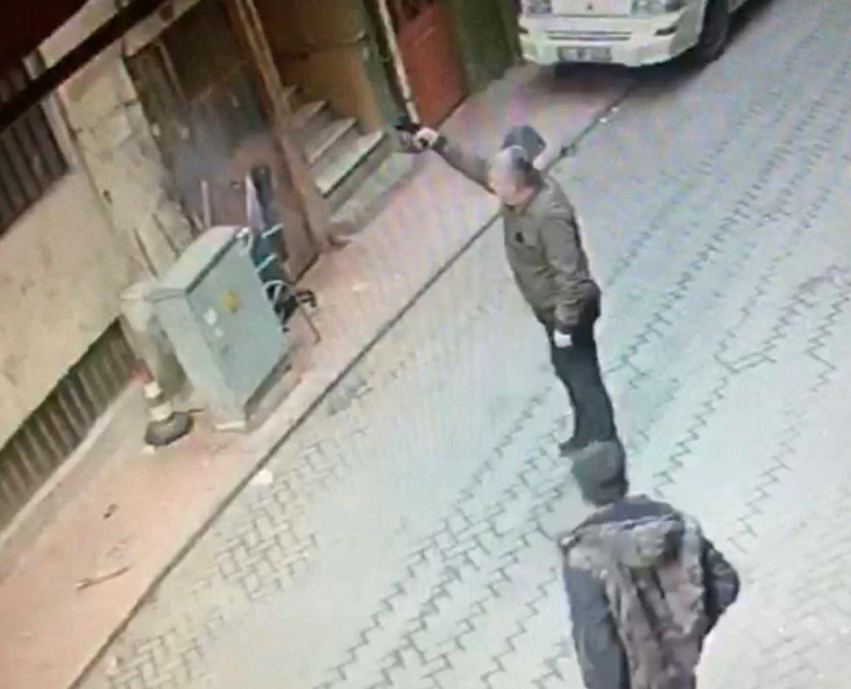 Okmeydanı'nda eski ortağının iş yerini bastı