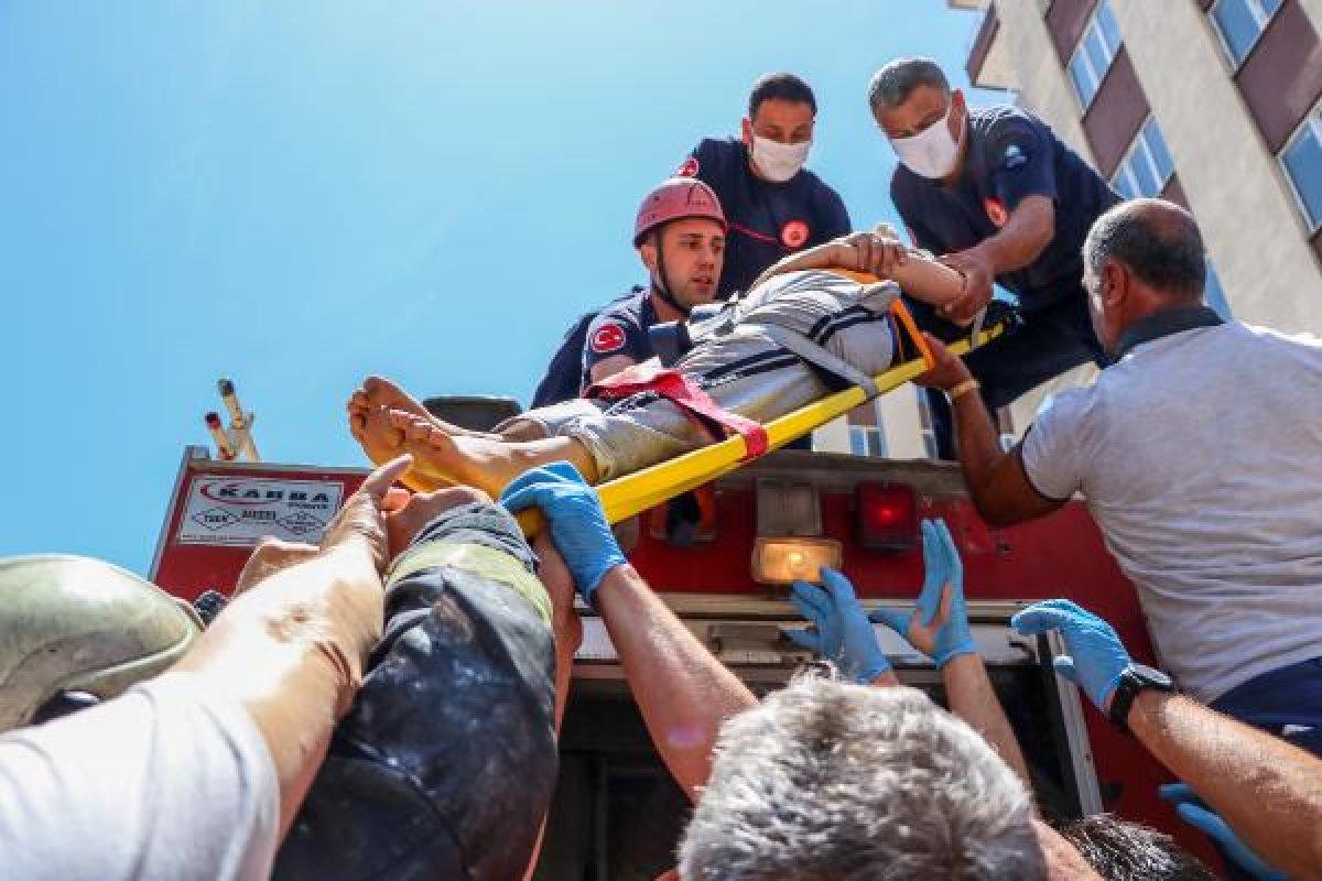 Antalya'da hamile kadın camdan düştü