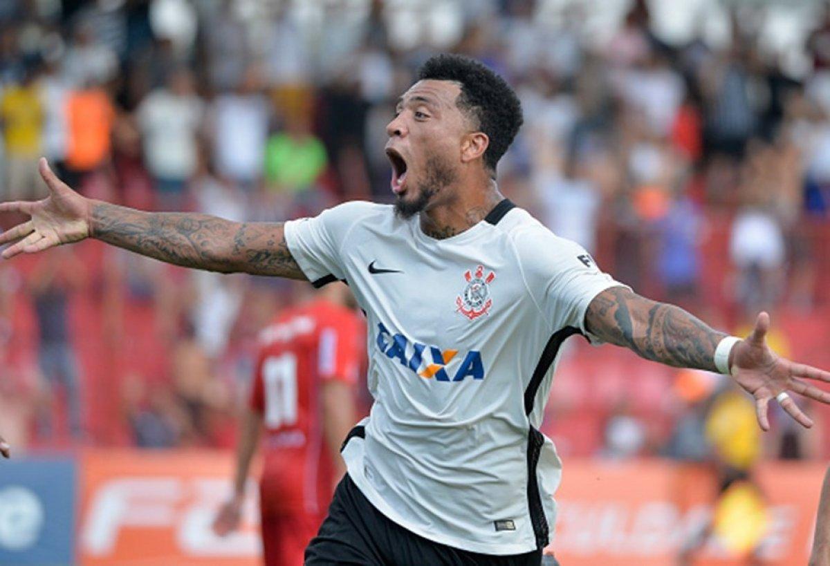 Colin Kazım: Kelepçelendim ve yüzüstü yatırıldım