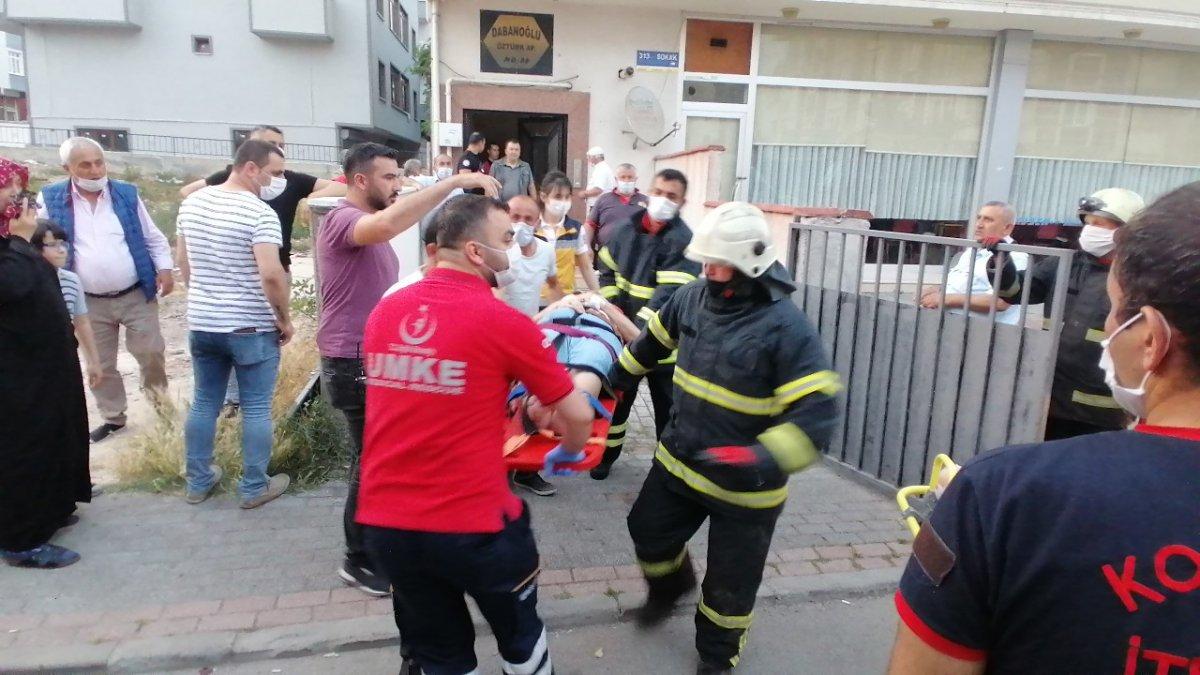 Kocaeli'de annesini darbederek rehin aldı