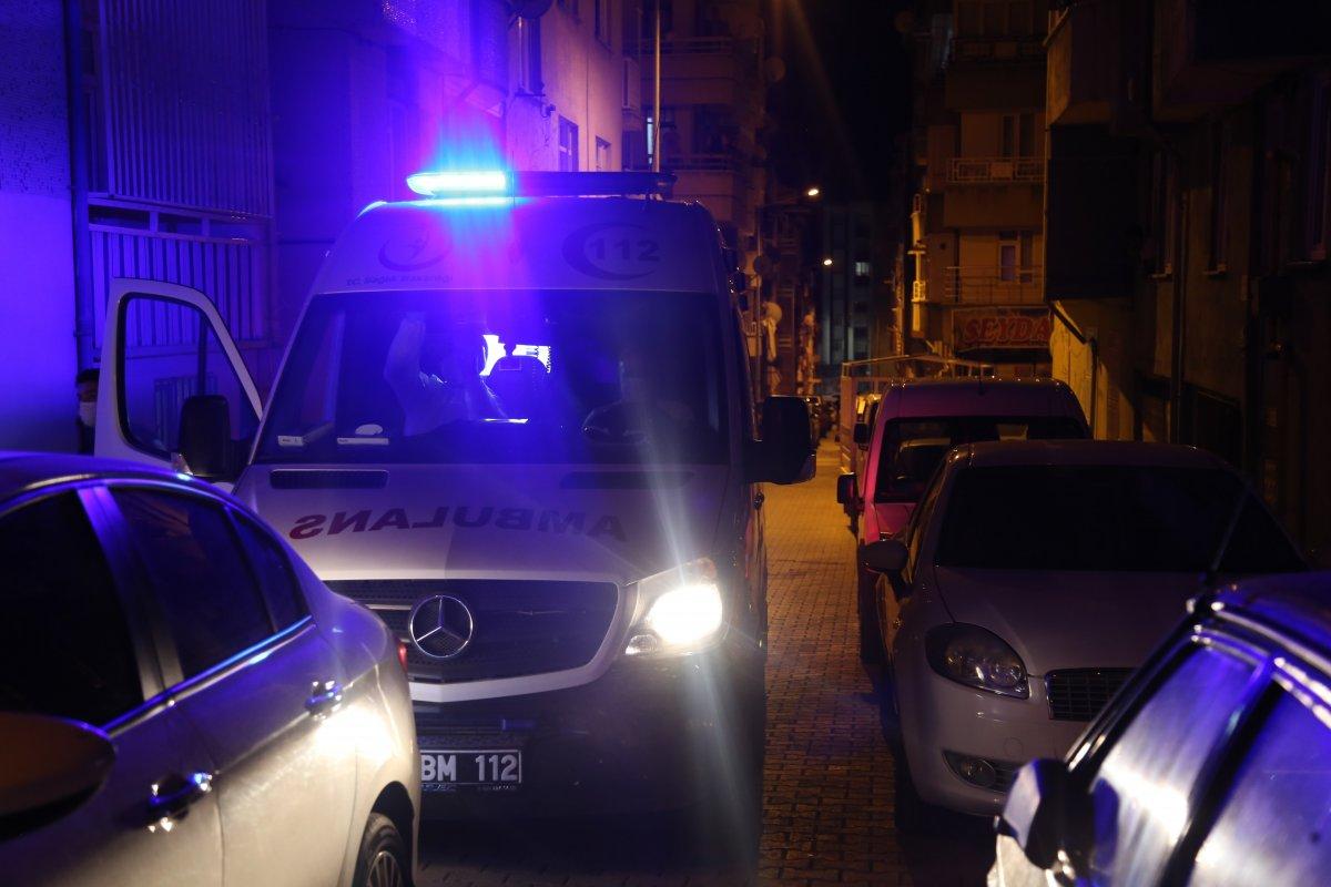 Eşini ve kaynanasını bıçaklayan adamı kaynanası bıçakladı