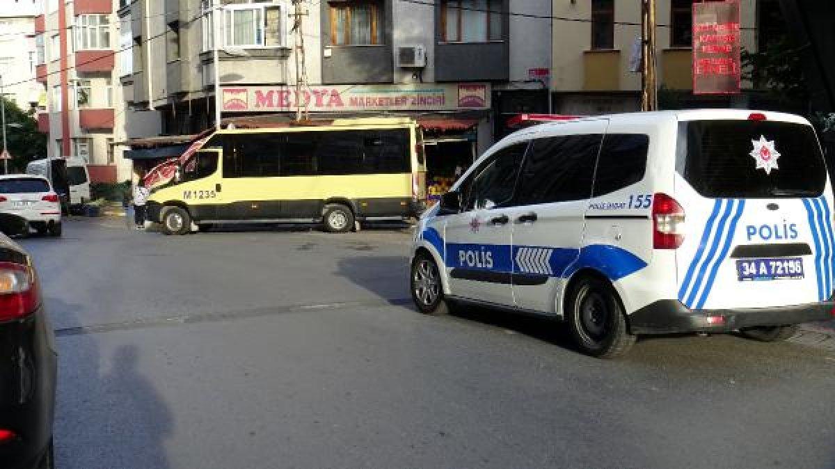 Avcılar'da kadın yolcu ücretini verirken minibüsten düştü