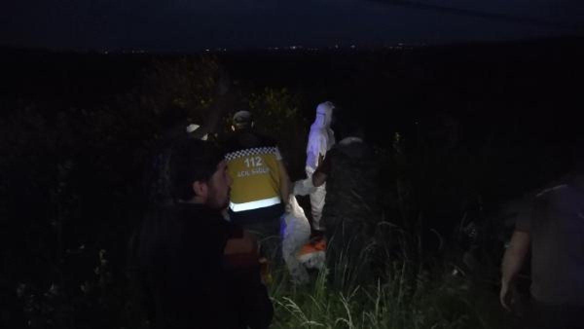 Arnavutköy'de otomobil devrildi: 1 ölü 2 ağır yaralı