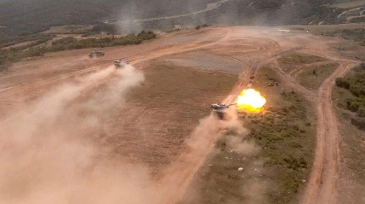 Yunanistan Türkiye sınırında askeri tatbikat yaptı