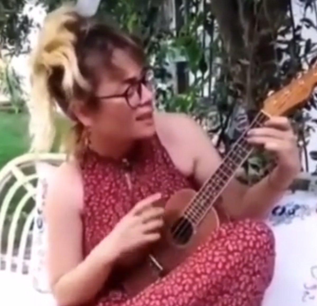 Demet Evgar dudağını ısıran arıya şarkı yazdı