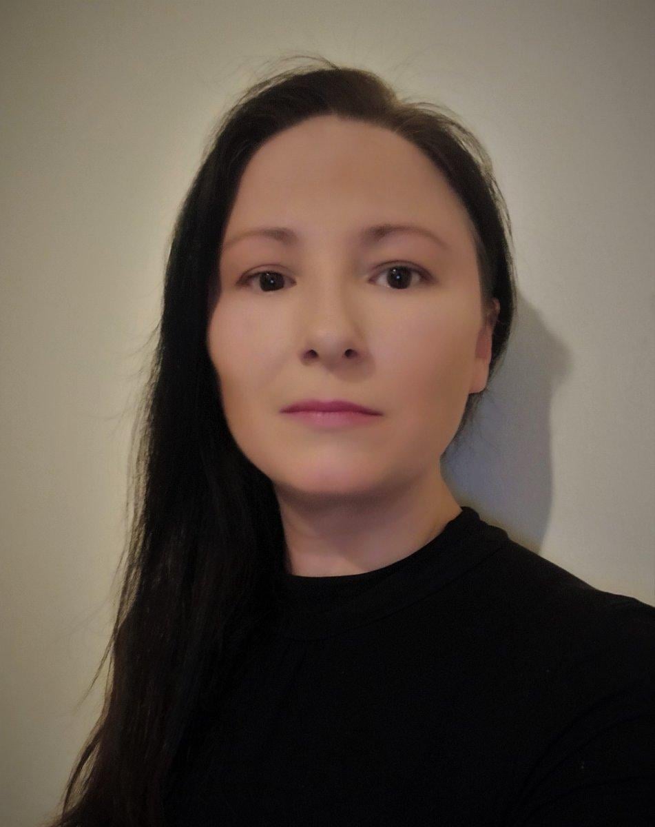 Ayfer Kafkas ile Divina’nın Bileziği ve polisiye üzerine konuştuk