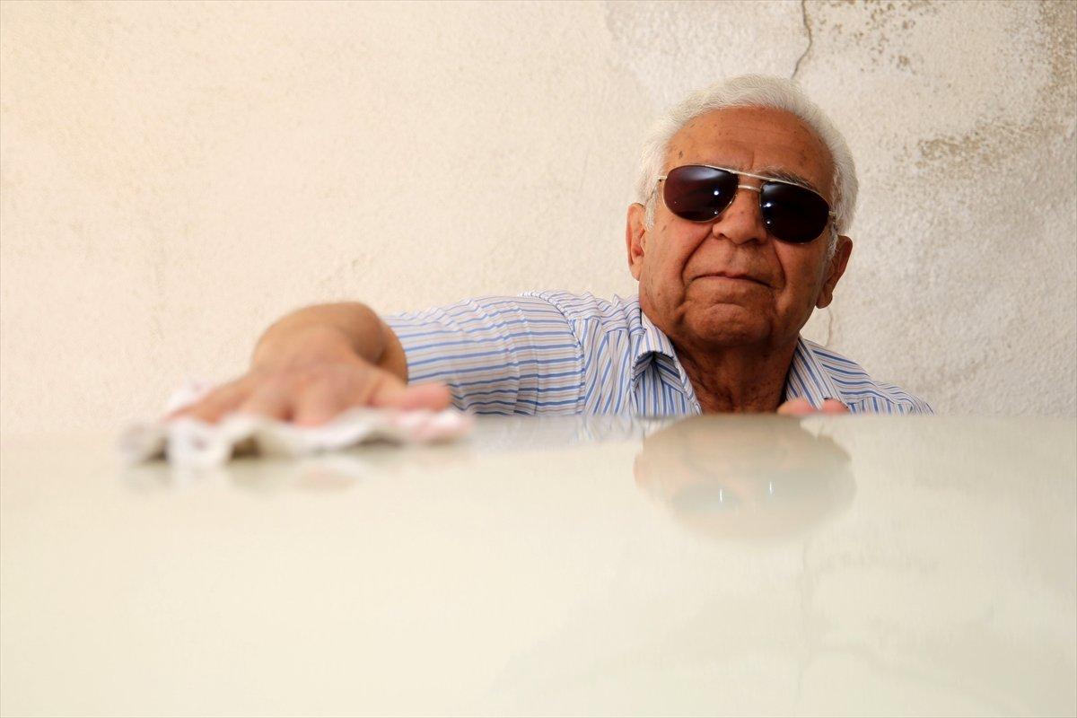 Nevşehirli Ömer amca, eşinden kalan 'Serçe'yi saklıyor