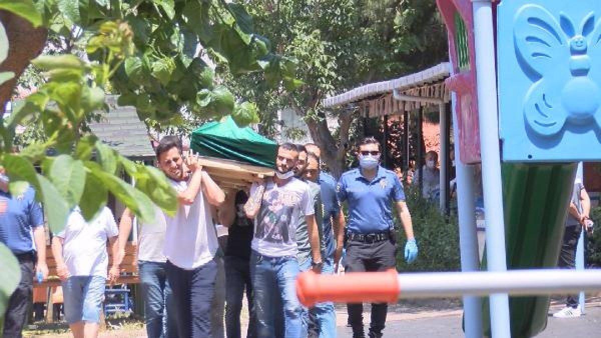 İstanbul'da 21 yaşındaki genç parkta öldürüldü